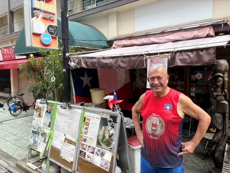 「今日も日本で」6回　3.11被災地での約束から始まった第二の人生ーー日本で突然｢クビ宣告｣を受けたチリ人が､東京の片隅で《モヒカン姿のシェフ》になるまで