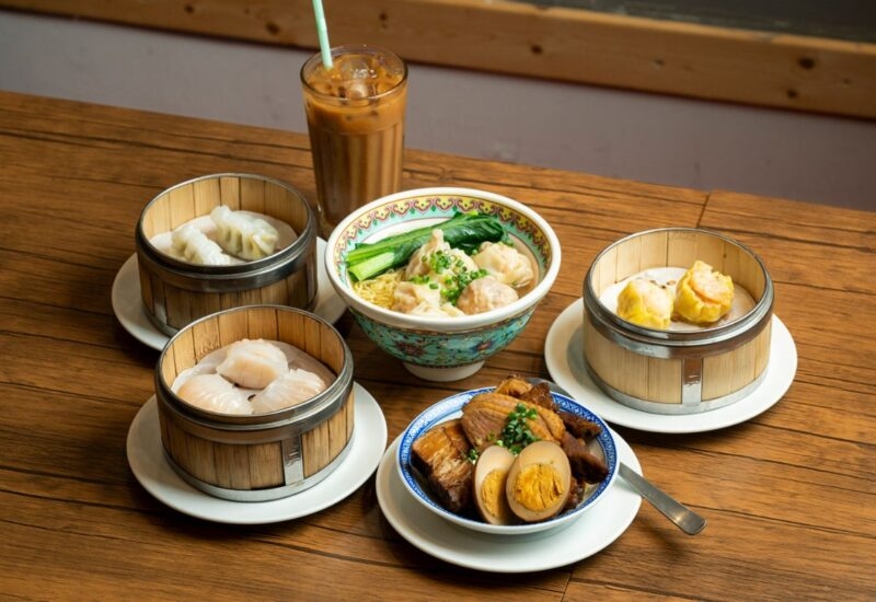 散歩の達人「トーキョーアジアめし」50回 80年代の懐かしき香港がここに！ 麻布十番『八十港』は自由闊達だった当時を思い出す場所